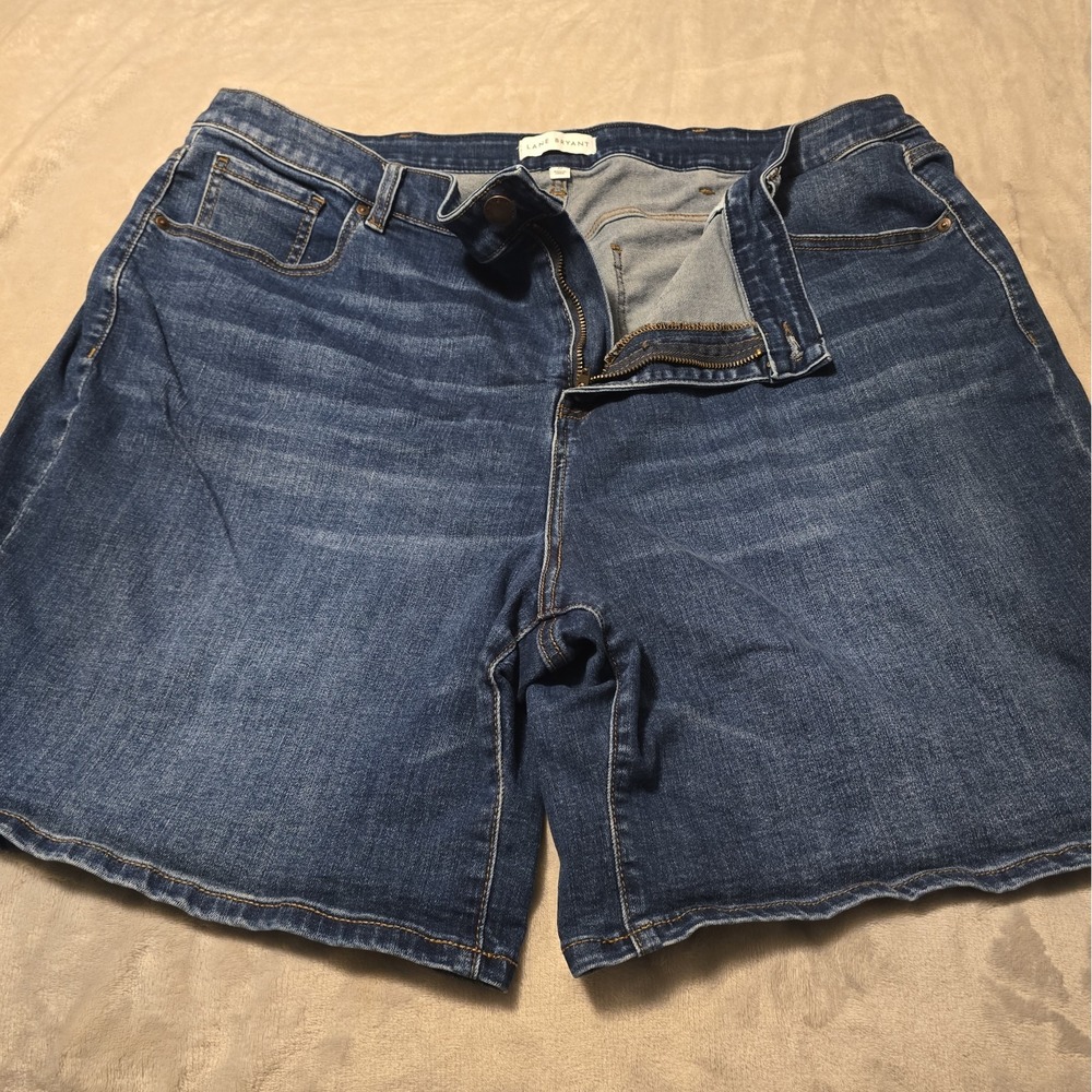 Lane Bryant Tighter Tummy Bermuda Denim Shorts Womens Size 22 High Rise Stretch